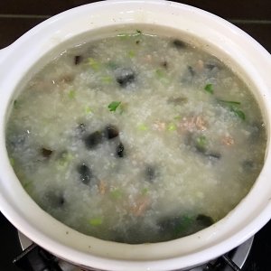 十五分钟快手之香滑皮蛋瘦肉粥(附五分钟电饭煲电压力锅更快捷方法)