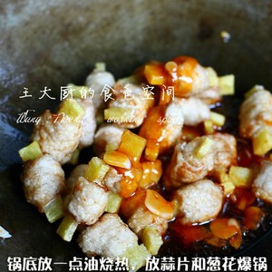 伪糖醋排骨（土豆里脊肉）