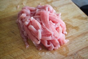 青椒肉丝拌面