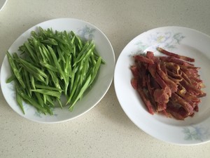 刀豆炒香肠