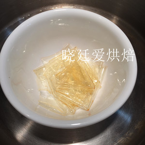 草莓炸弹蛋糕做法揭秘