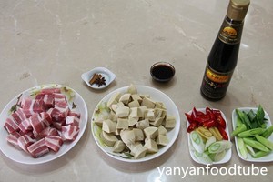 五花肉烧素鸡 Pork Belly with Dry Tofu