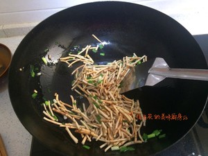 鱼腥草炒鸡蛋