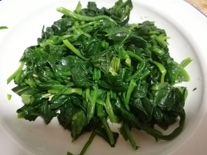 虾米菠菜炒鸡蛋