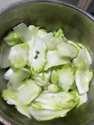 家常菜：抱子芥（儿菜）炒肉片