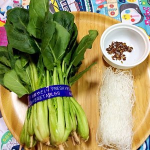 菠菜炒粉丝