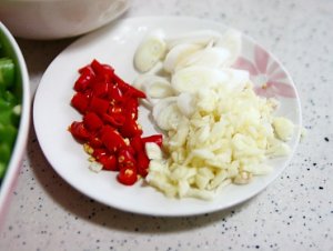 肉沫豆角下饭菜