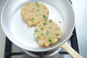 豌豆虾饼