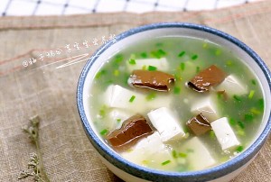 鸭血豆腐羹—平民食物补铁补钙