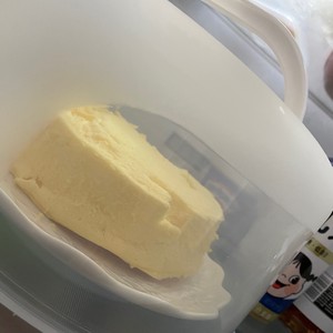 好吃到停不了口的乳酪蛋糕(制作方法十分简单)