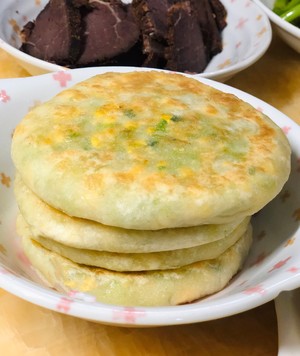 会连续吃八个的萝卜馅饼